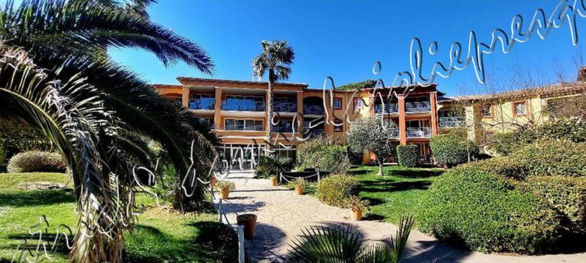 Magnifique Parc De La Presqu'Ile Avec Piscine Et Plage Face A Porquerolles ! Hyères Exterior foto